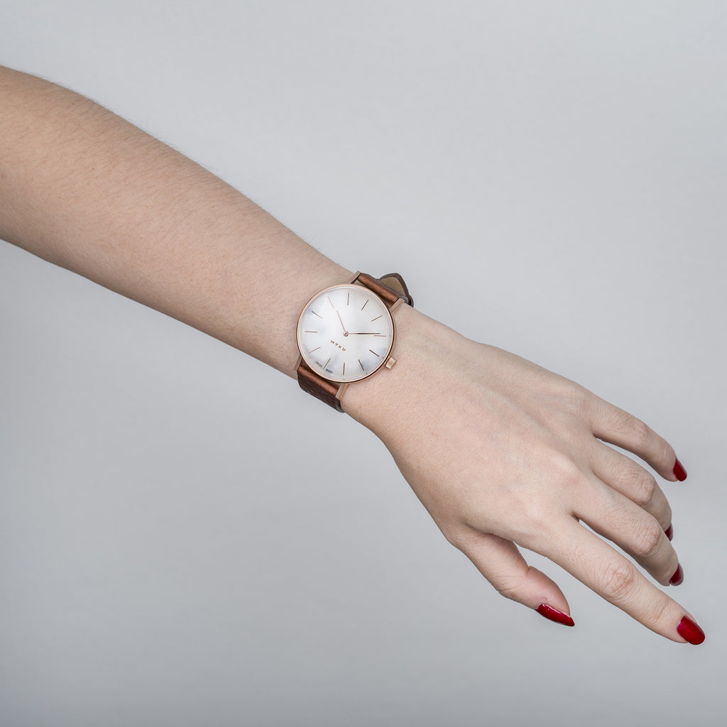 MYKU Watches - White Marble Rose Gold Female Wrist - slider
